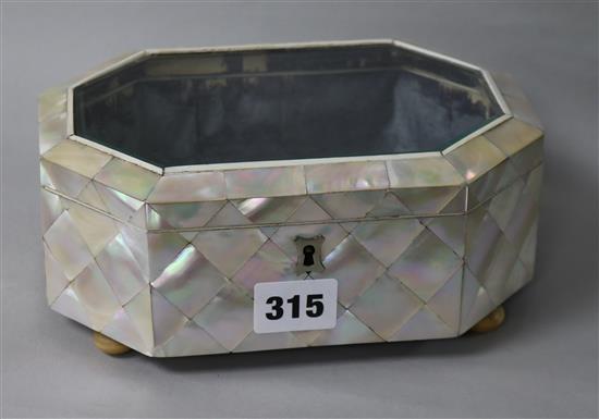 A Victorian mother of pearl clad jewellery casket, width 7.75in. depth 5.25in. height 3.25in.